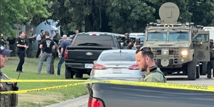 Large police presence in north Wichita