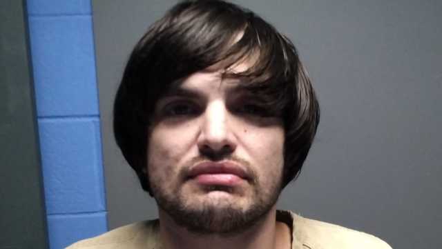 Man rams into South Carolina gas station, steals cash register, deputies say
