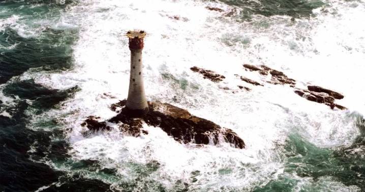 Lighthouse keeper forced to live with corpse for 4 months unrecognisable when rescued