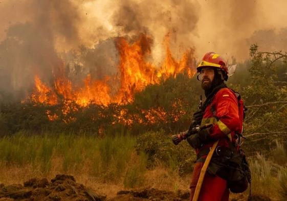 Cuatro días de fuego descontrolado en España- Galicia, la Región Más Afectada