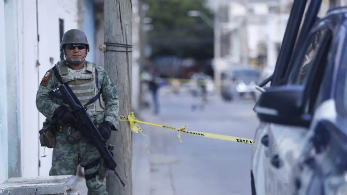 Hombres en moto balean a “Roberto” en la colonia La Margarita