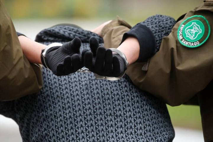Acogen recurso por adolescente mapuche detenido sin justificación en su liceo: es hijo de reconocido lonco