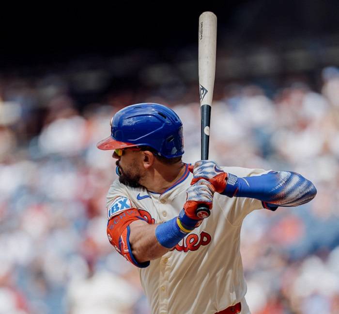 Kyle Schwarber emuló a Eugenio Suárez al conectar cuatro jonrones ante Atlanta (+Videos)