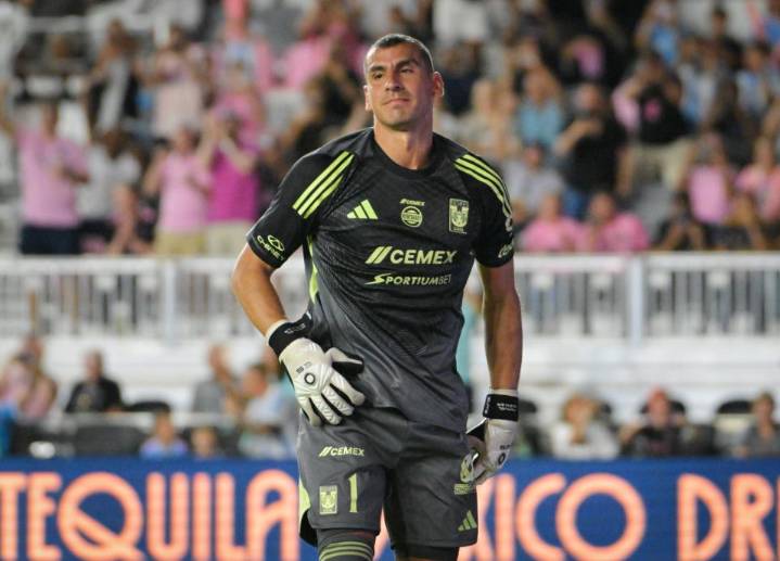 Nahuel, bajo de nivel