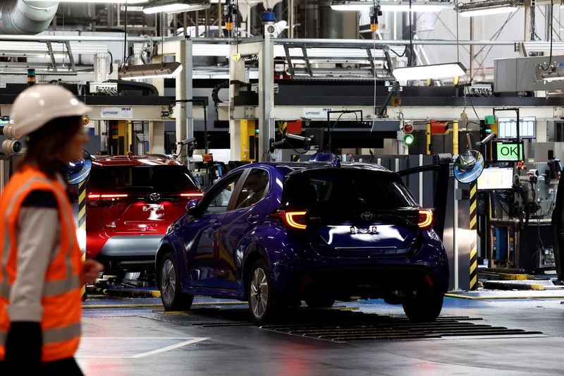 French business activity edges closer to growth in August, PMI shows