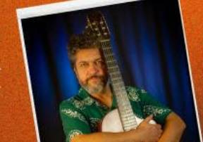 Claudio Martínez llega con un concierto íntimo al Cerro Alegre