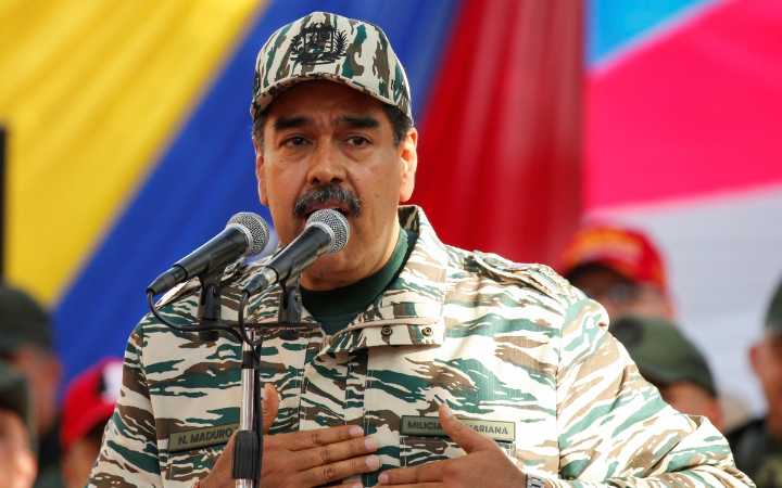 Maduro denuncia despliegue de submarino nuclear estadounidense