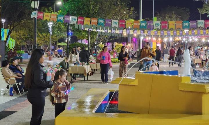 La Feria Emprendedora se instala este sábado frente a la Intendencia