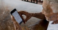 Consejos para proteger a los adultos mayores de las estafas, ¿cuáles son las más comunes?