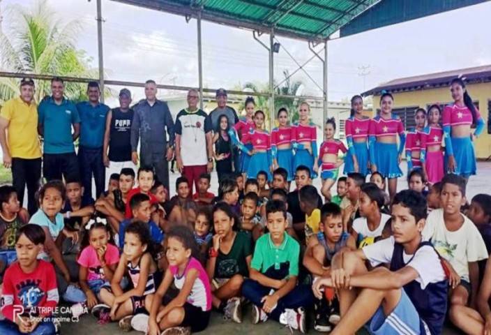 Escuela de baloncesto Ronald Malavé, un sueño para niños hecho realidad