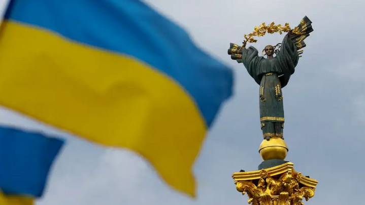 Presidente Volodimir Zelenski felicitó a sus compatriotas por el Día de la Independencia de Ucrania