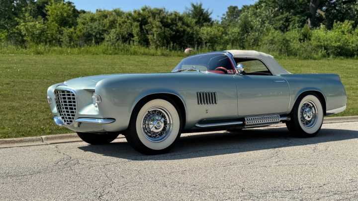 Chrysler designed 1955 Falcon to challenge Thunderbird and Corvette