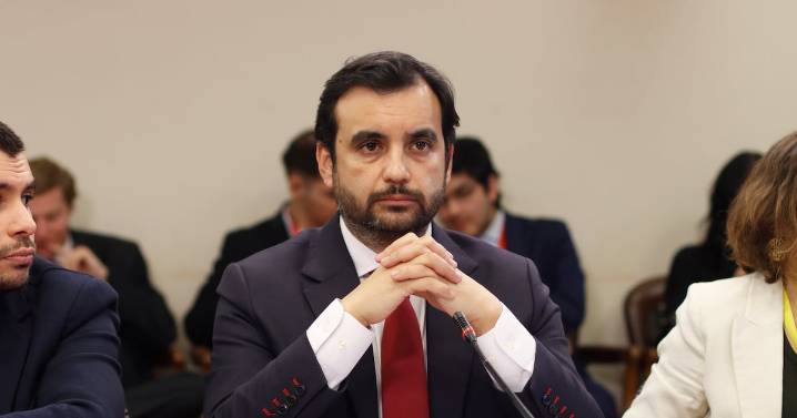 Ministro Gajardo por dos reos liberados por error: “En este caso las responsabilidades son plenamente de Gendarmería”