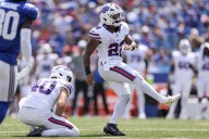 Bills Running Back Ray Davis Kicks Extra Point In Preseason Game