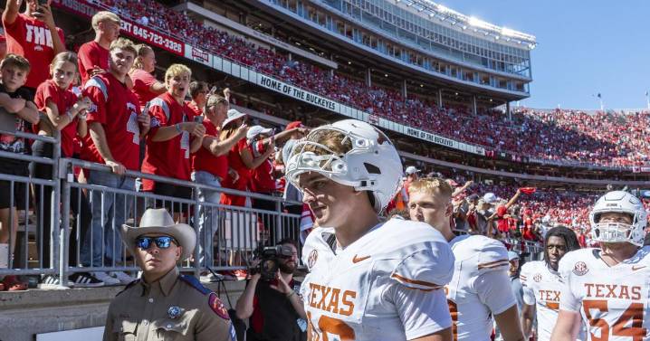 Full of expectations, Arch Manning struggles as top-ranked Texas falls at No. 3 Ohio State