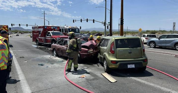 Three people in hospital after multi-vehicle crash on Tucson's southwest side