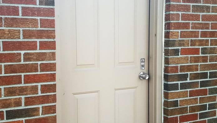 Church Introduces Coin-Operated Side Door To Bypass Greeters, Lines, Everybody