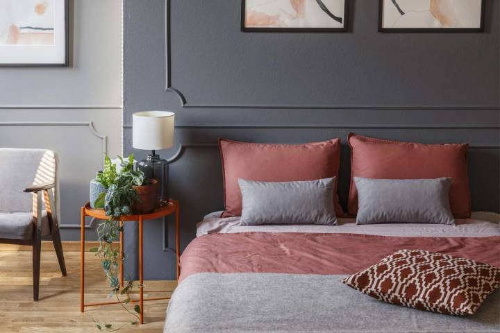 How Often Do You Really Need to Change Your Bed Sheets?