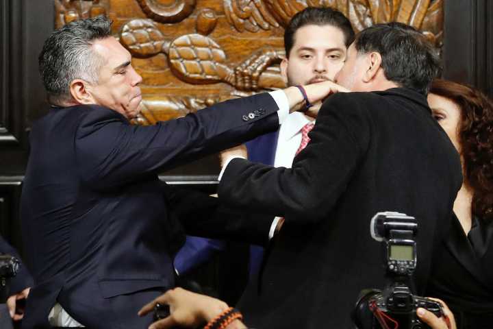 'Alito' y secuaces, "porros y autoritarios": Sheinbaum