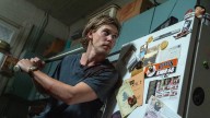 'Caught Stealing' review: Austin Butler carries low