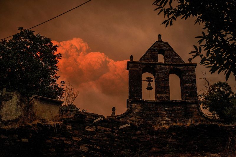 Pilgrimage route cut as Spanish wildfires spread to Picos de Europa mountains
