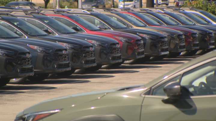 Ways to save money if you're car shopping during Labor Day weekend