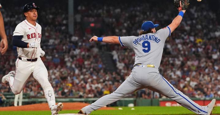 Red Sox ride Duran HR, strong outing from Bello to 6th straight win, beating Royals 8