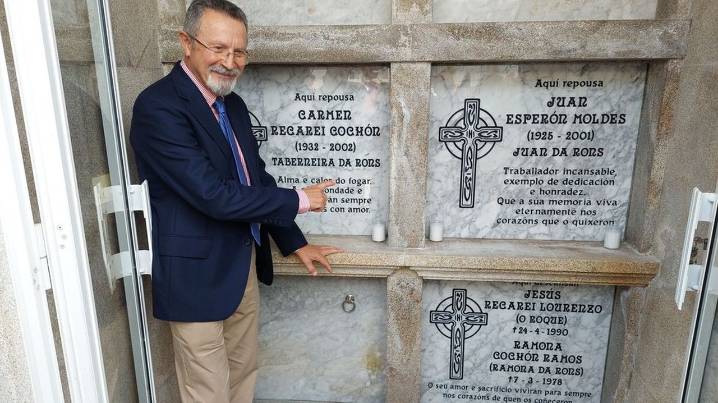 Os finados de Cerporzóns, en Pontevedra, volven falar en galego: agora e sempre