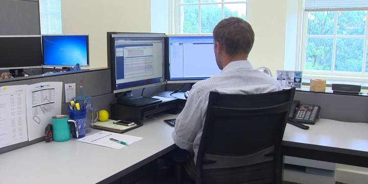 Plan in the works to require more Vermont state workers to return to the office