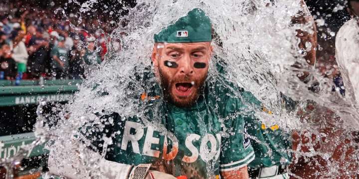 Trevor Story's walk-off single in ninth inning lifts Red Sox over Marlins