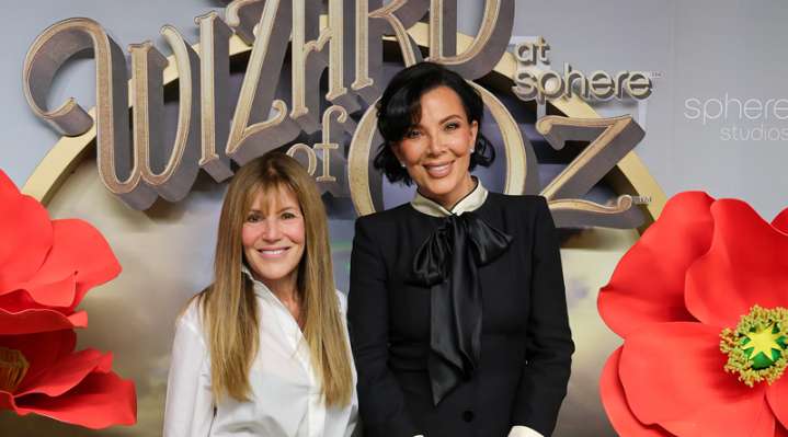 Kris Jenner Walks First Red Carpet Since Facelift, Attends ‘Wizard of Oz at Sphere’ Premiere in Las Vegas! 