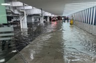 Fuertes lluvias en CDMX suspenden operaciones en el AICM y desvían vuelos a Cancún