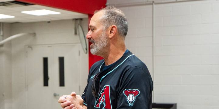 Torey Lovullo explains his special wristbands