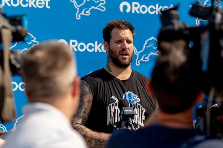 Dan Campbell has update on injured Lions linemen, welcomes back 3 players