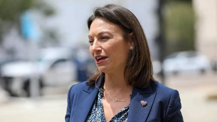 Nikki Fried calls Ron DeSantis’ redistricting push another ‘race to the bottom’ against Texas’ Greg Abbott