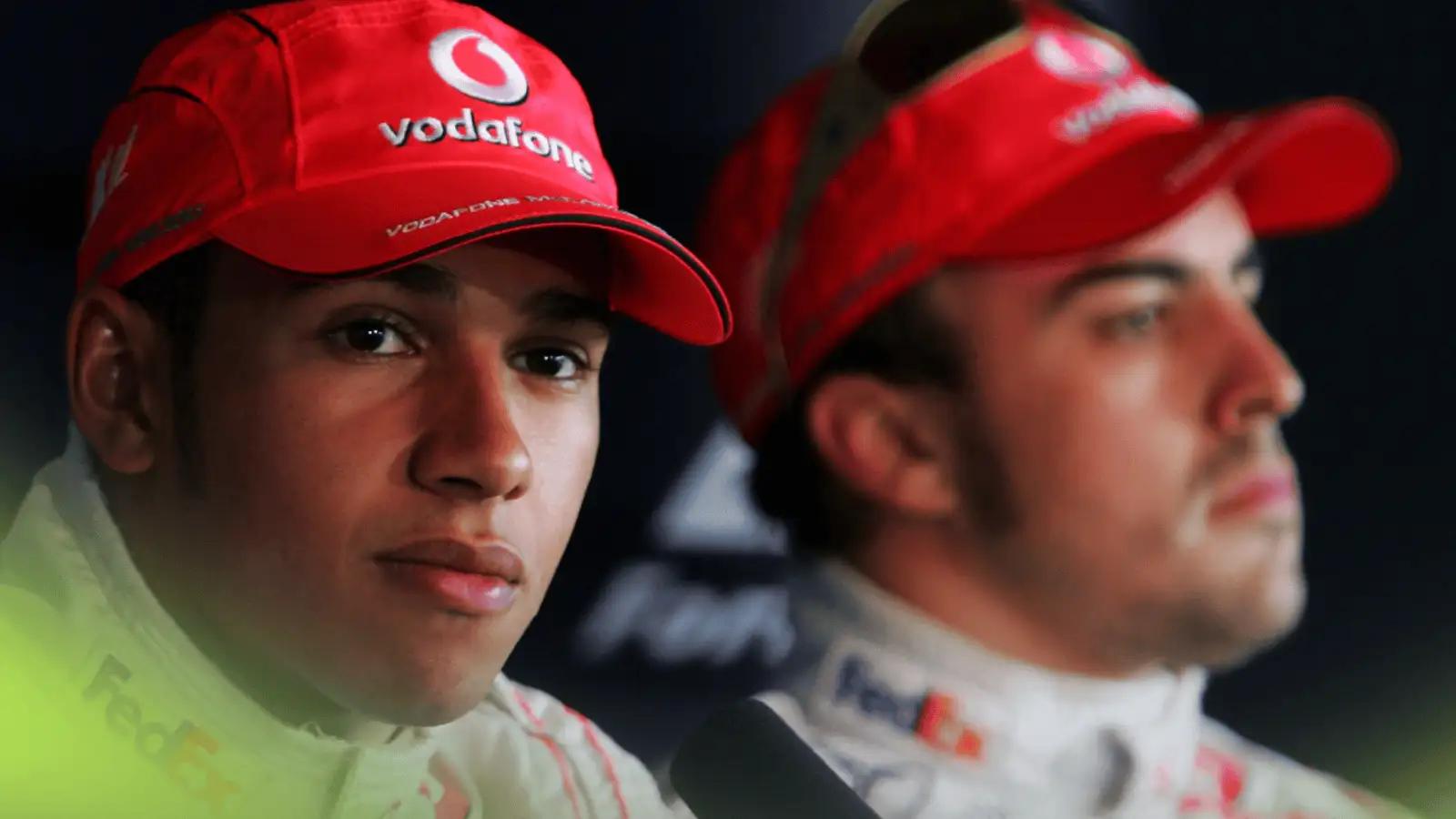 Alonso ‘had to fight alone’ as Villeneuve revisits Hamilton rivalry that ‘destroyed the team’
