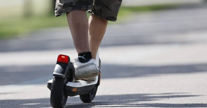 Man on standup scooter grabbing women in Thorold: NRP