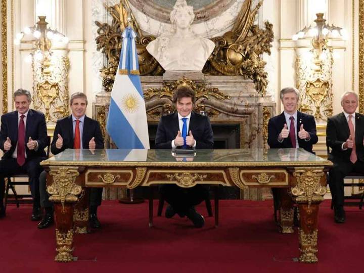 Presidente Milei defiende su política fiscal de vetos y recortes (+Foto)