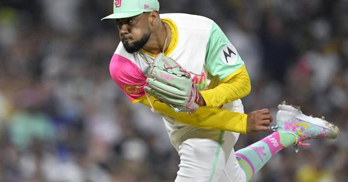 BBWAA votes to begin Relief Pitcher of the Year Award for each league