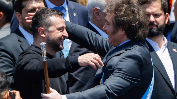 Javier Milei conversó con Zelenski y se comprometió a trabajar por la paz en Ucrania