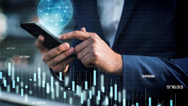 La administración digital en Galicia se universaliza y ya es posible hacer todos los trámites de la Xunta online