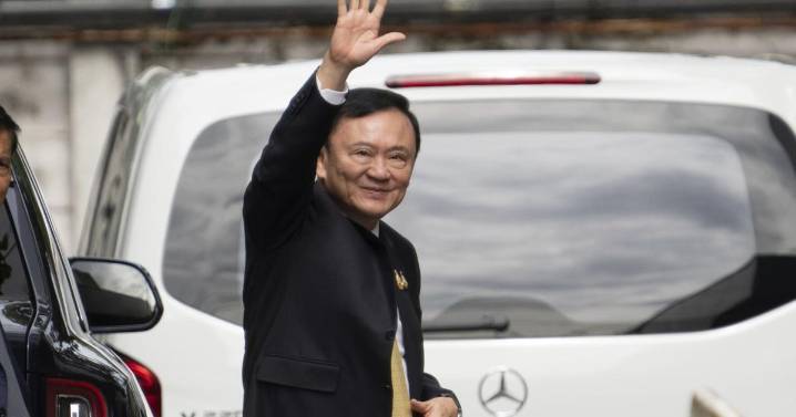 Corte de Tailandia absuelve a ex primer ministro Thaksin de difamación a la monarquía