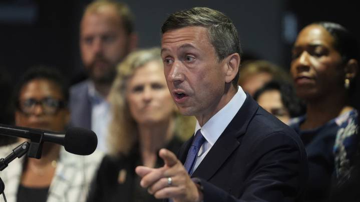 In Minneapolis meeting, Democratic leaders withdraw measure clarifying the party position on the Israel