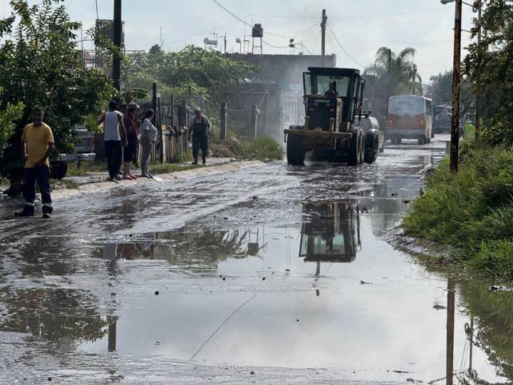 Entregan apoyos y enseres domésticos a 200 familias inundadas en El Salto Jalisco