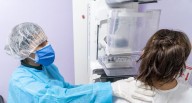 Congreso aprueba ley que protege derechos laborales de personas diagnosticadas con cáncer 