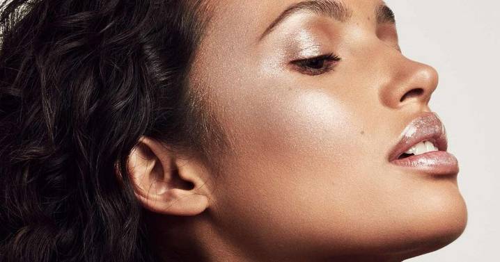 Fenty Beauty fans snap up Rihanna's diamond highlighter at Selfridges