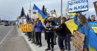Demonstrators protest Putin's arrival in Alaska, show support for Ukraine