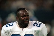 Cowboys Legend Emmitt Smith Was Forced to Make Life Changing Decision After Risking Health During Jets Game Cowboys legend Emmitt Smith faced a tough choice after risking his health before a Jets game