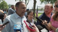 Illinois Democrats clash over donors