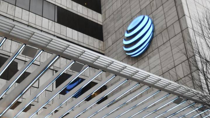 AT&T buys $23 billion spectrum licenses in major deal